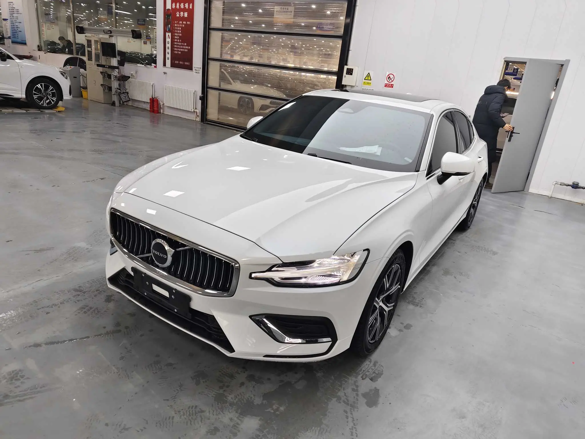 Volvo S60  из Китая