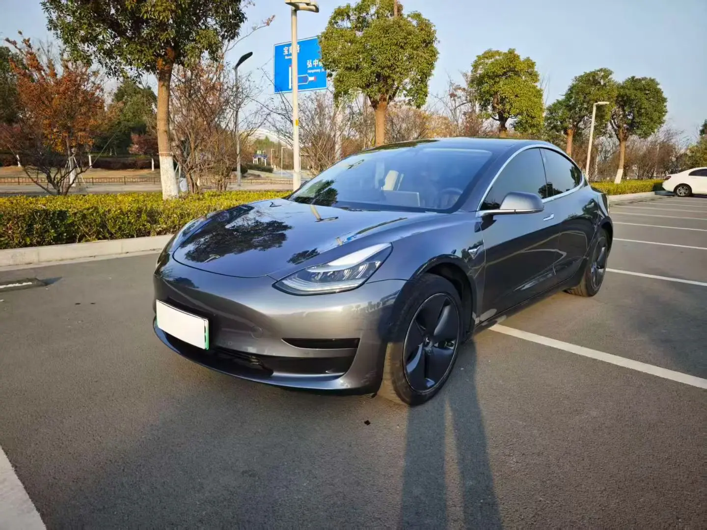 Tesla Model 3  из Китая