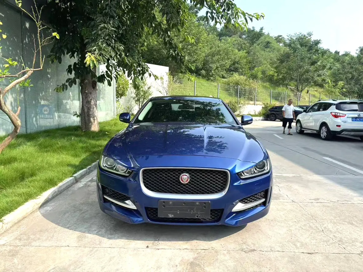 Jaguar XE  из Китая