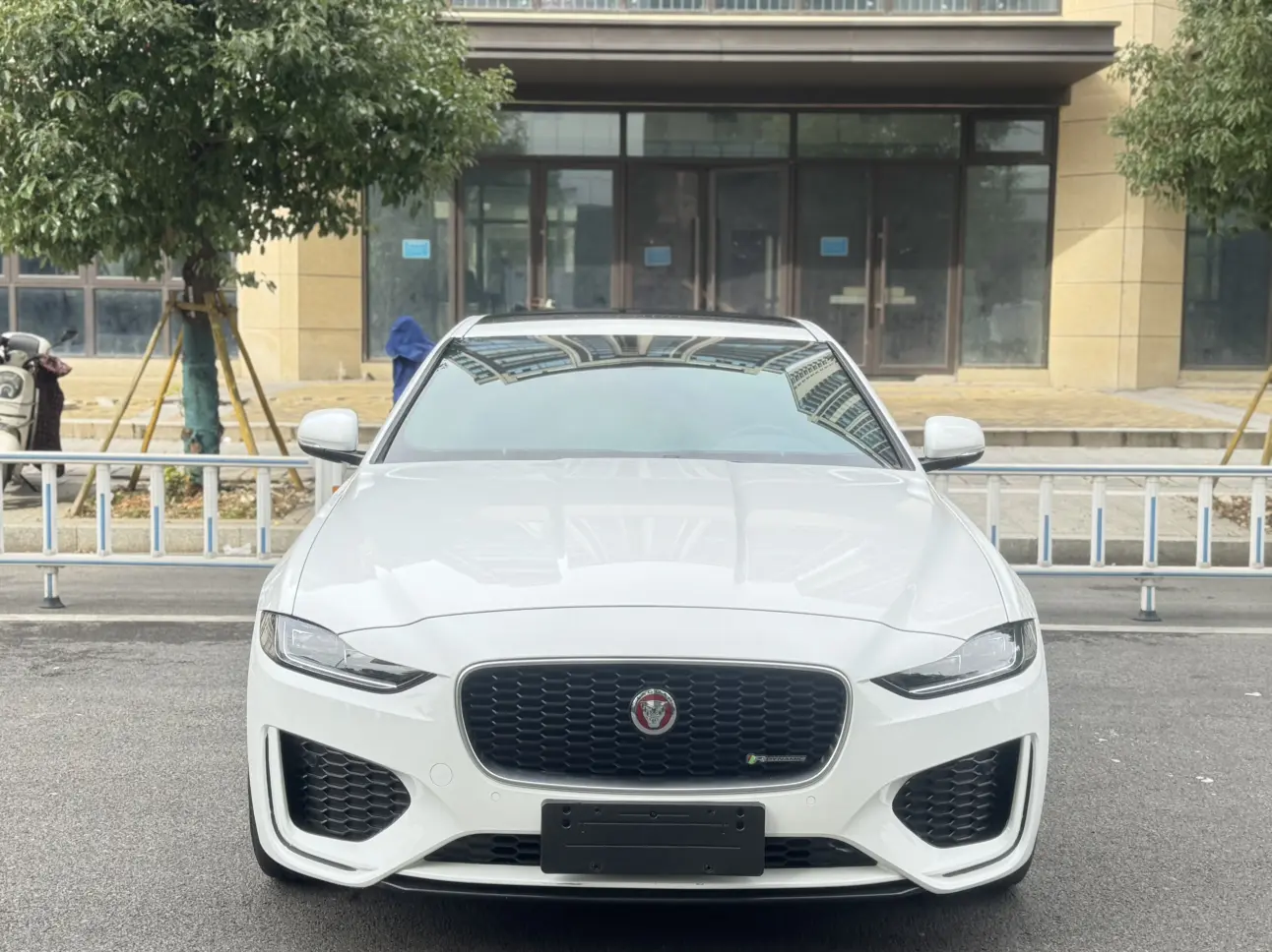 Jaguar XEL  из Китая