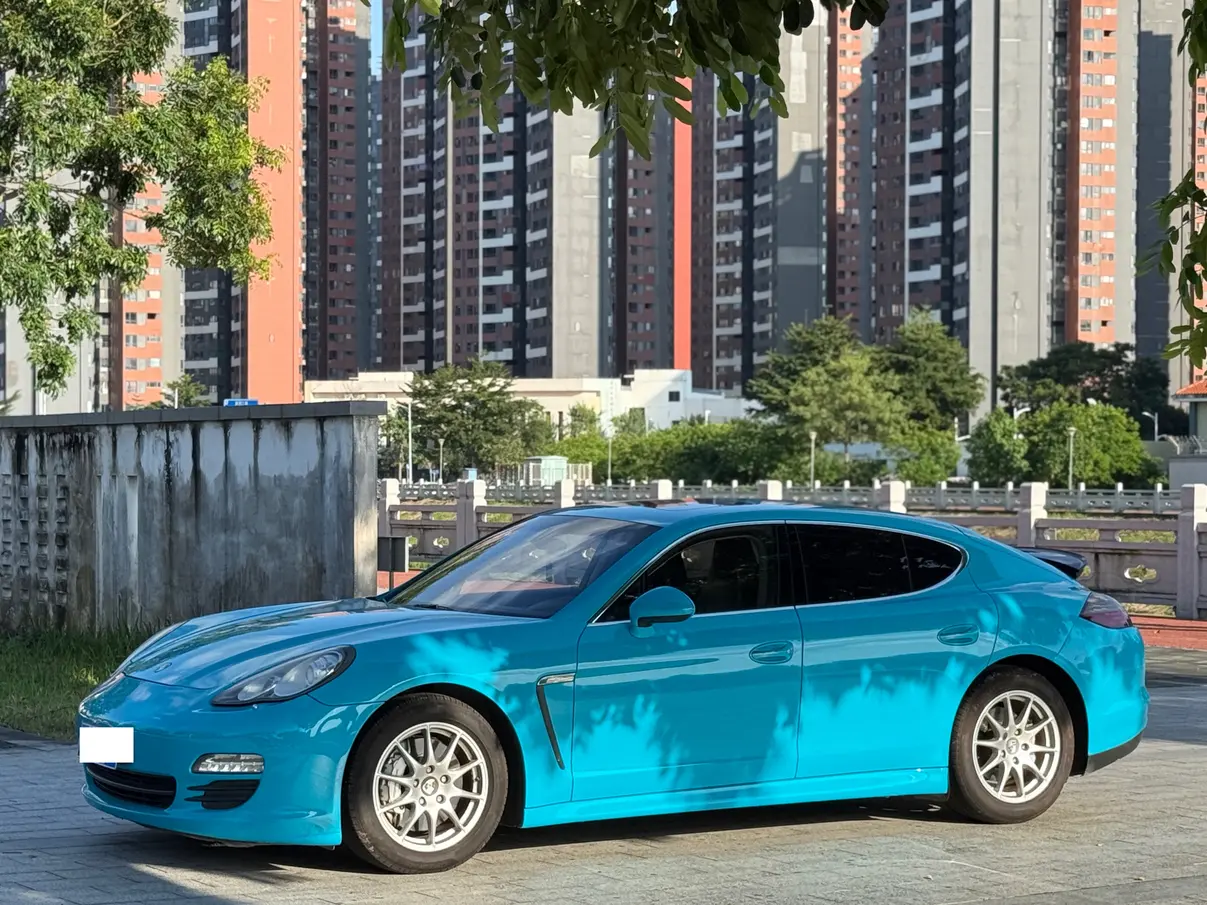 Porsche Panamera  из Китая