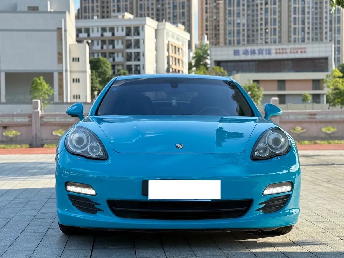 Porsche Panamera  из Китая