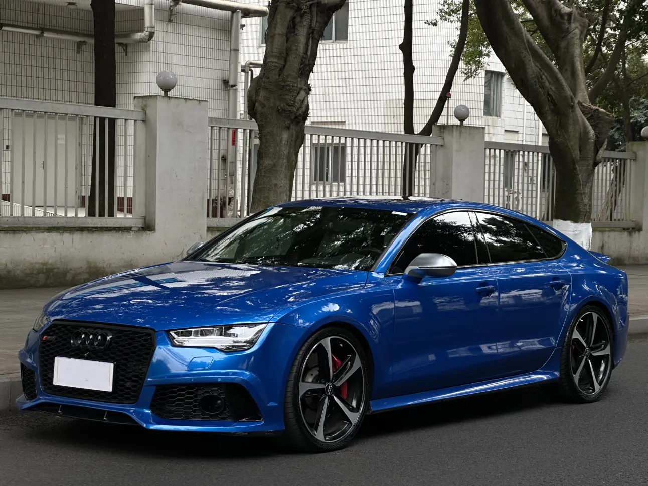 Audi RS 7  из Китая