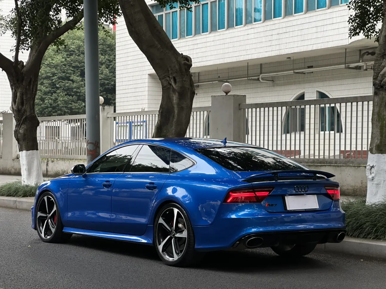 Audi RS 7  из Китая
