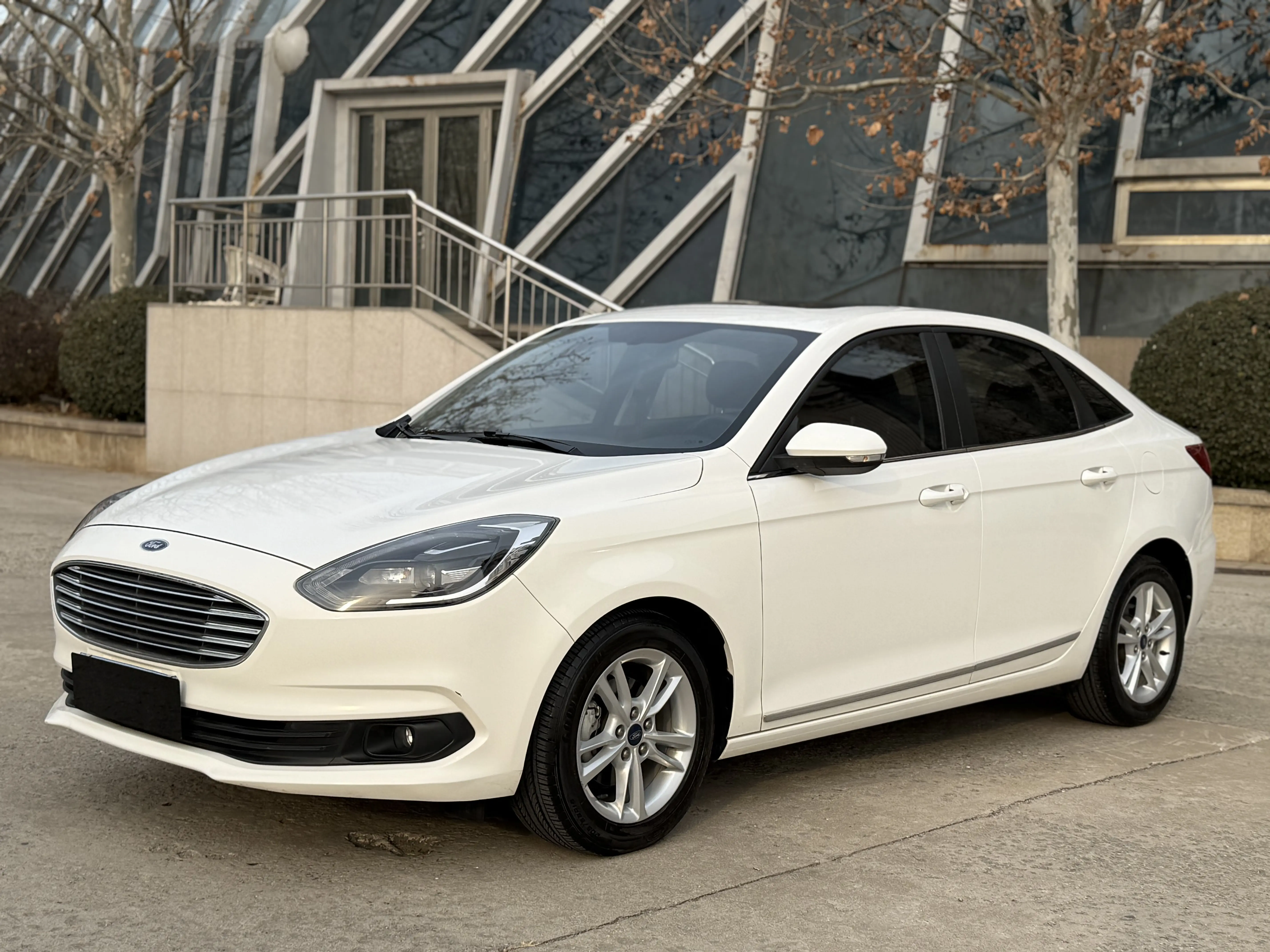 Ford Forrest  из Китая