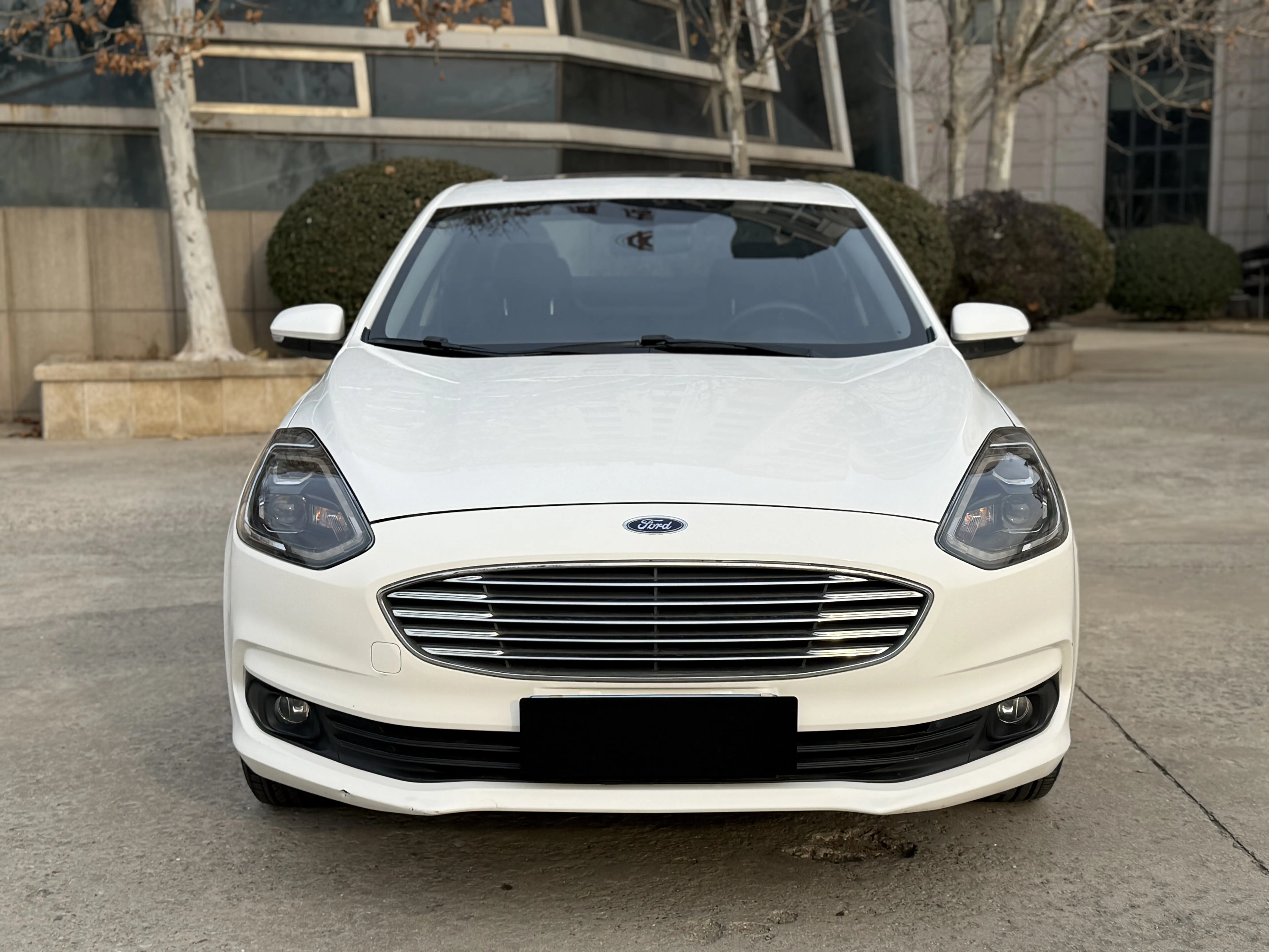 Ford Forrest  из Китая