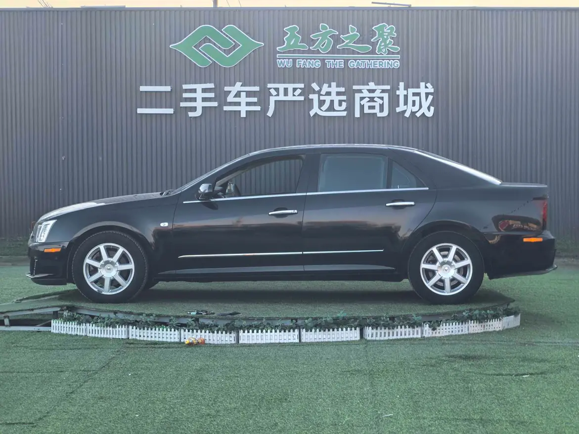 Cadillac SLS Saiwei  из Китая