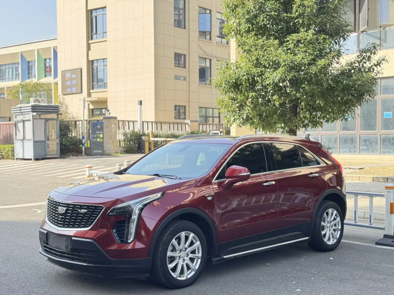 Cadillac XT4  из Китая