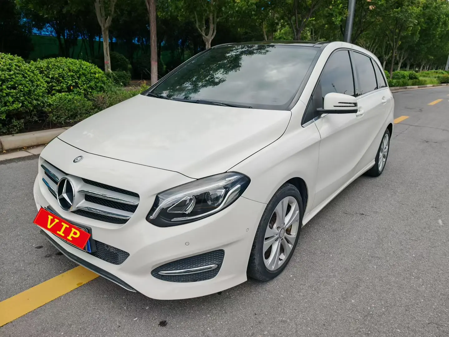 Mercedes-Benz Mercedes Benz B Class  из Китая