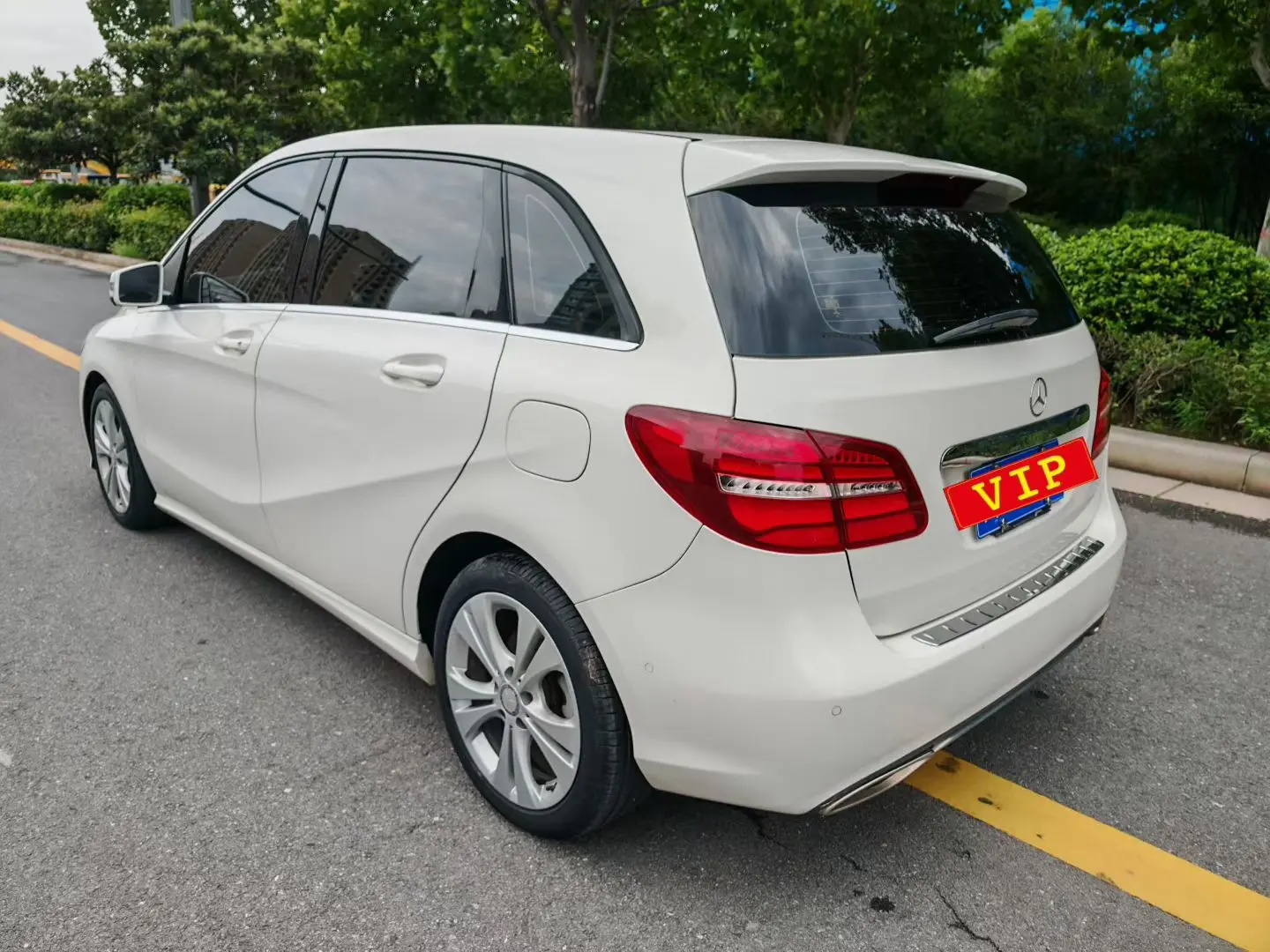 Mercedes-Benz Mercedes Benz B Class  из Китая