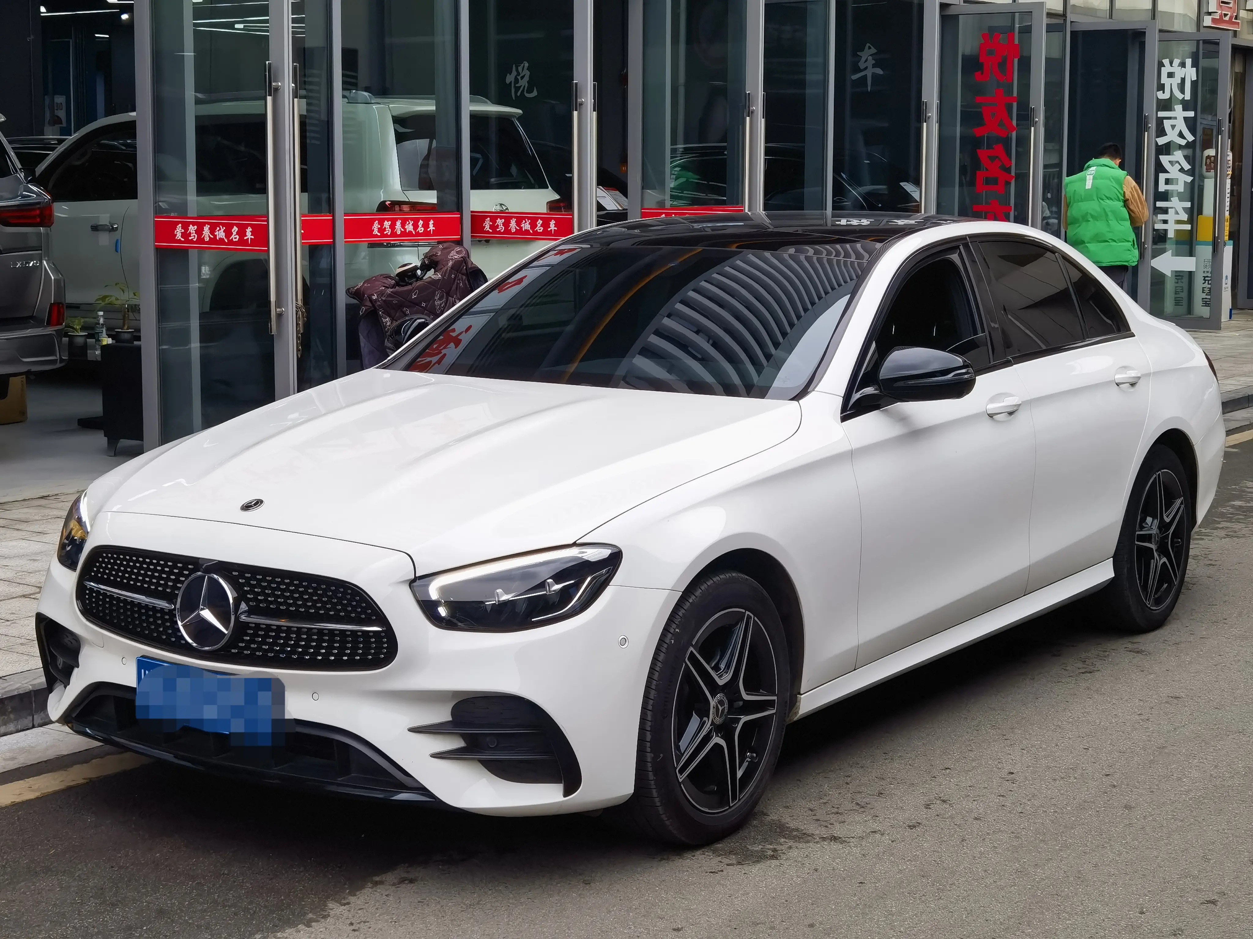 Mercedes-Benz E-Class  из Китая