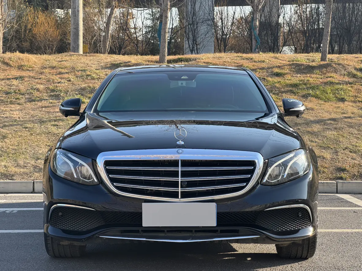 Mercedes-Benz E-Class  из Китая