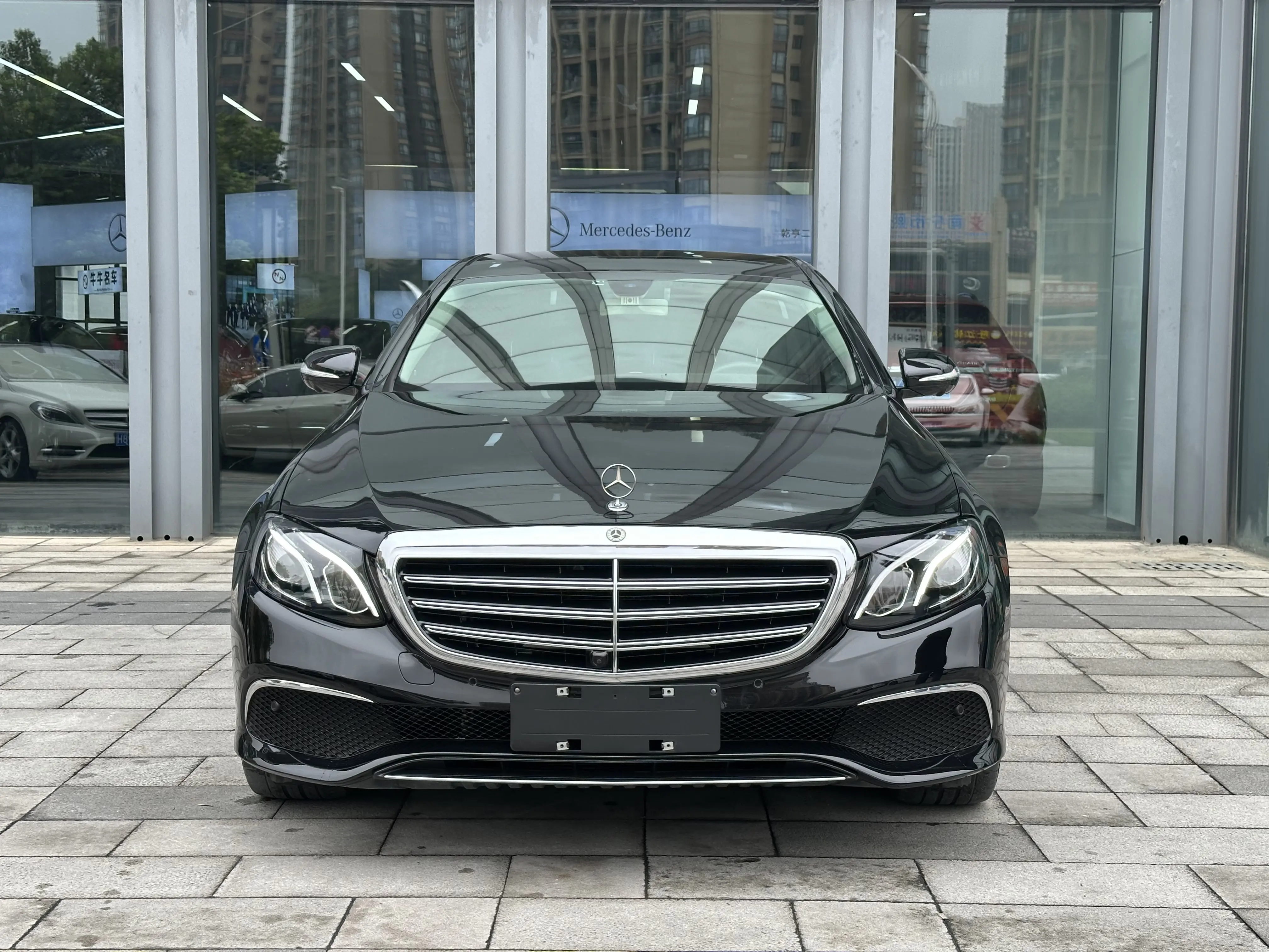 Mercedes-Benz E-Class  из Китая