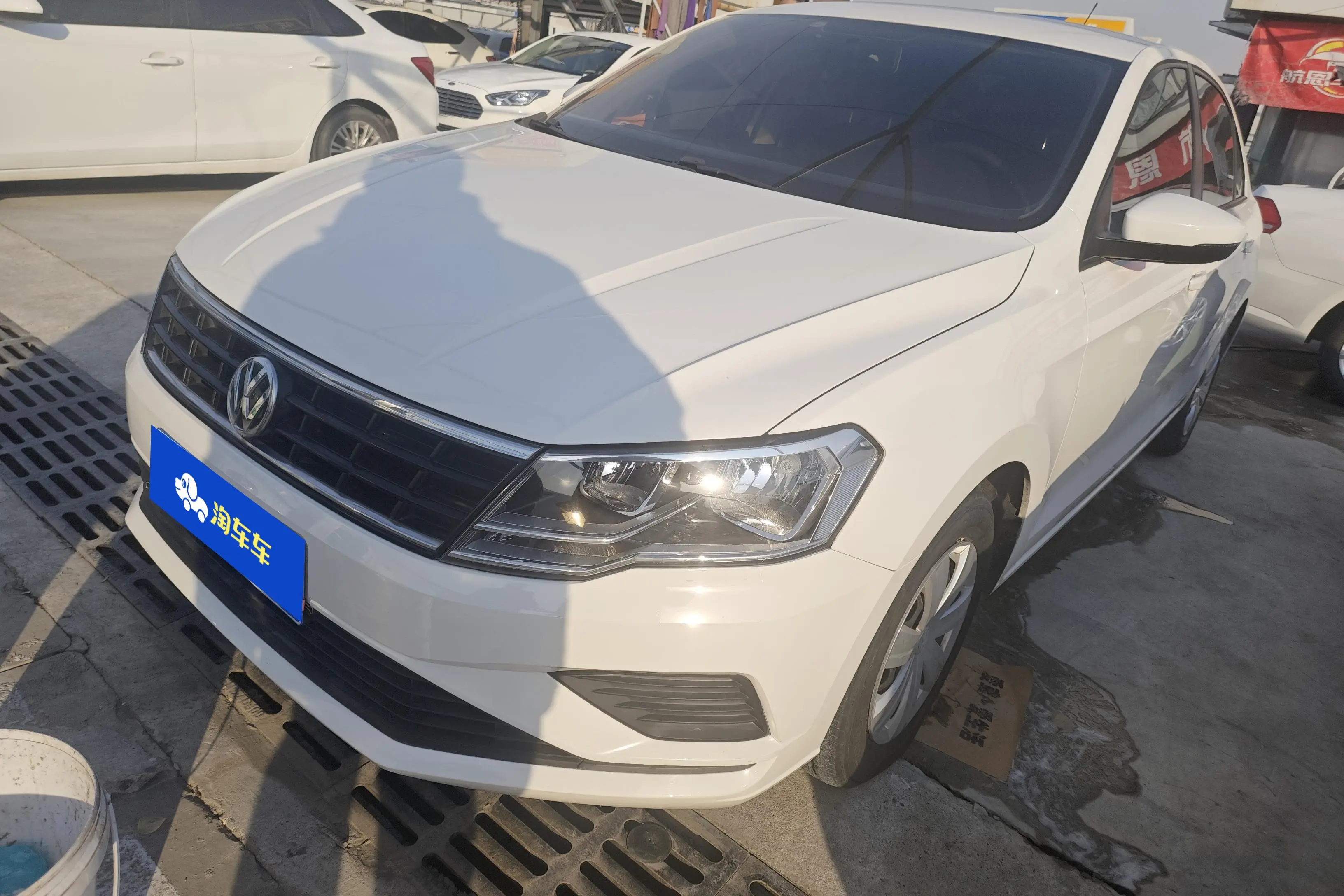 Volkswagen Jetta  из Китая