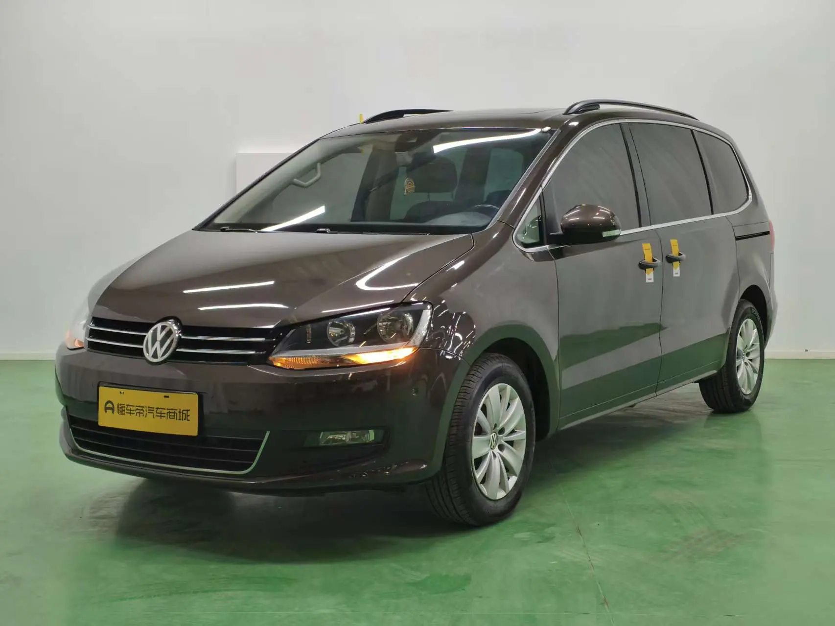 Volkswagen Sharon  из Китая