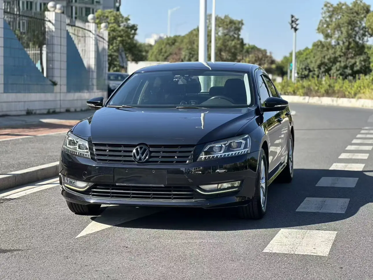 Volkswagen Passat  из Китая