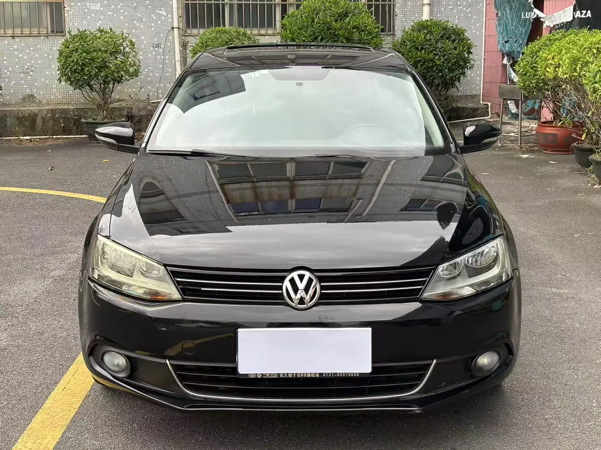 Volkswagen Sagitar  из Китая