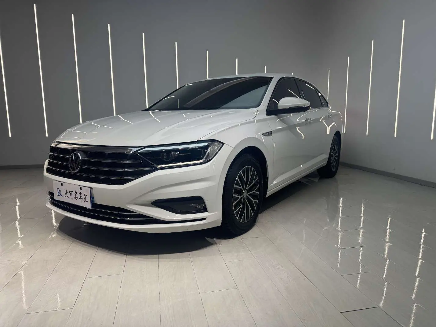 Volkswagen Sagitar  из Китая