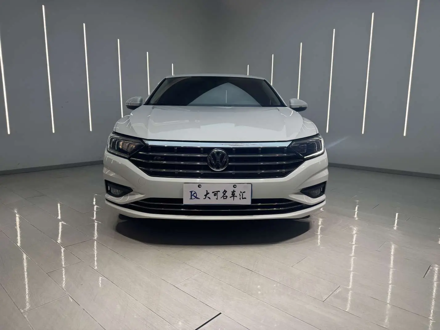 Volkswagen Sagitar  из Китая