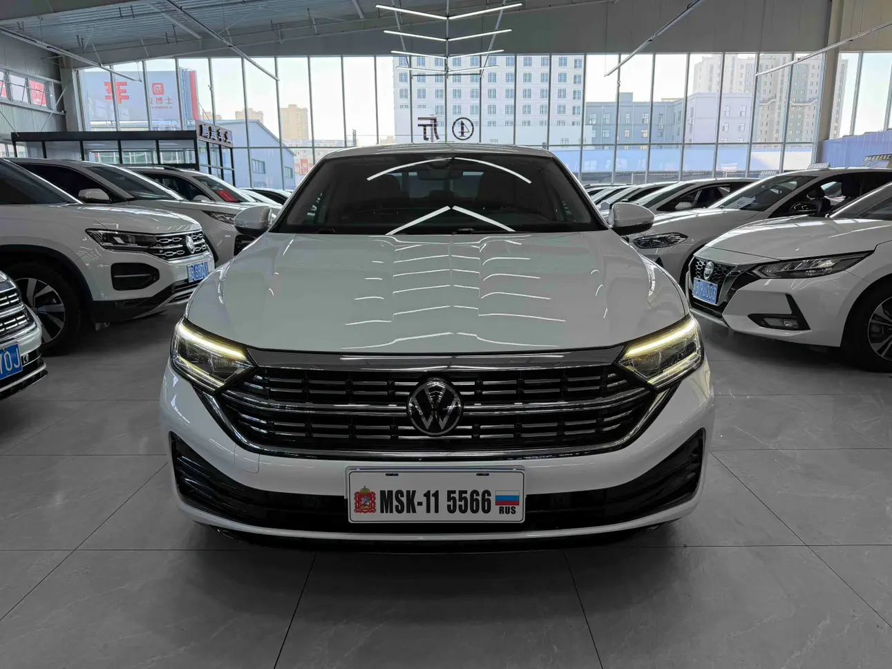 Volkswagen Sagitar  из Китая