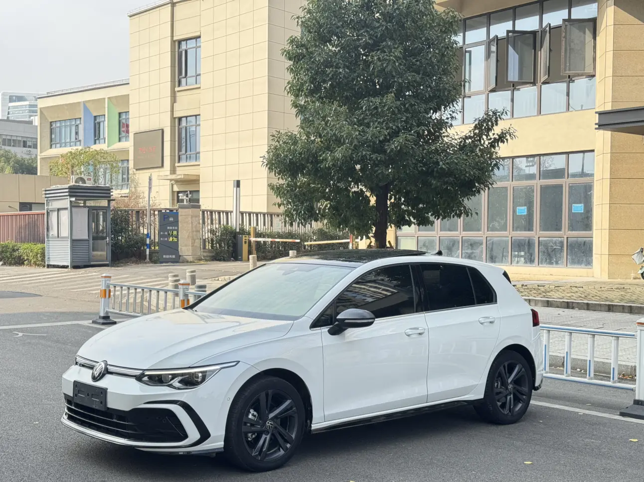 Volkswagen Golf  из Китая