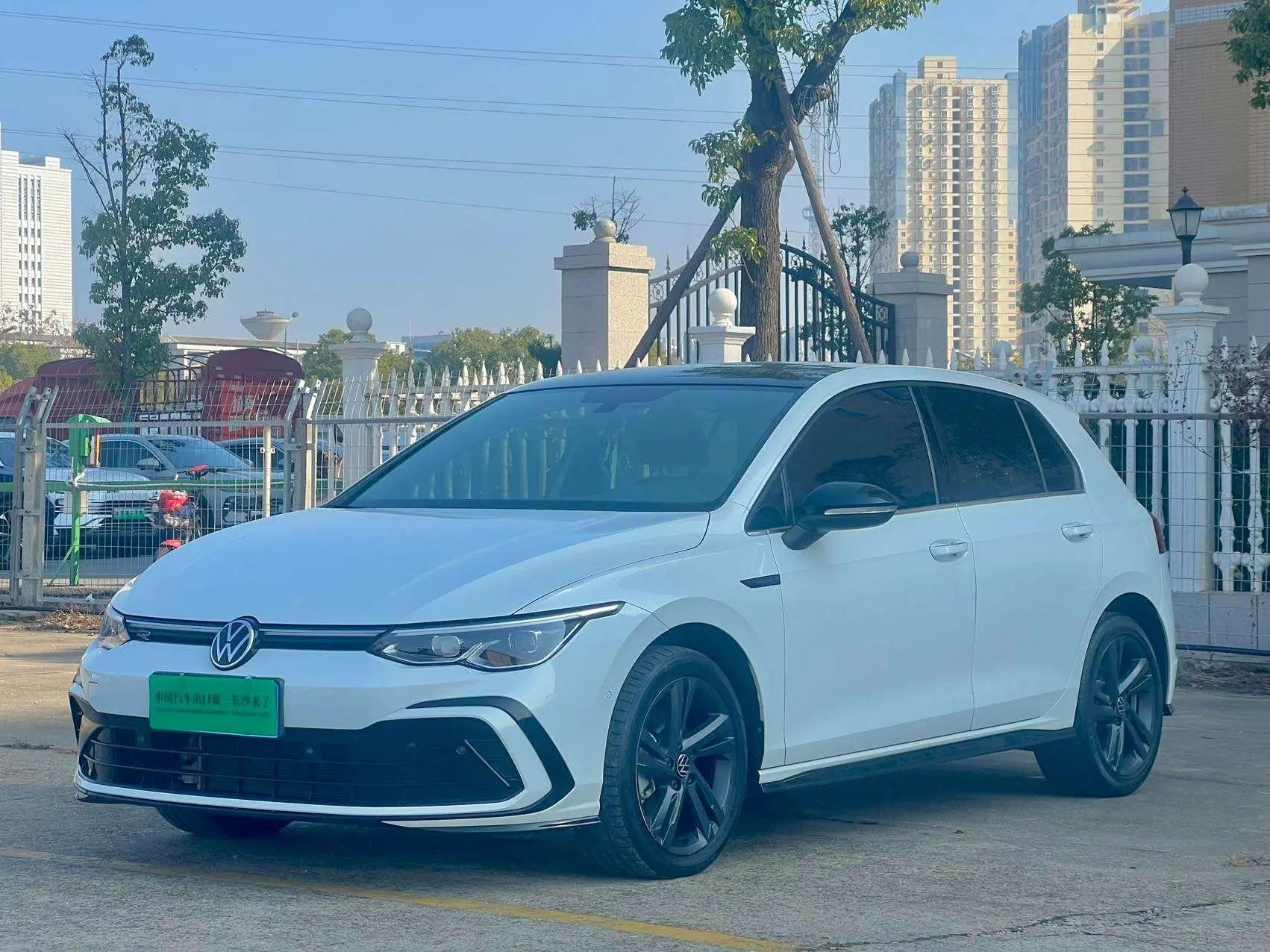 Volkswagen Golf  из Китая