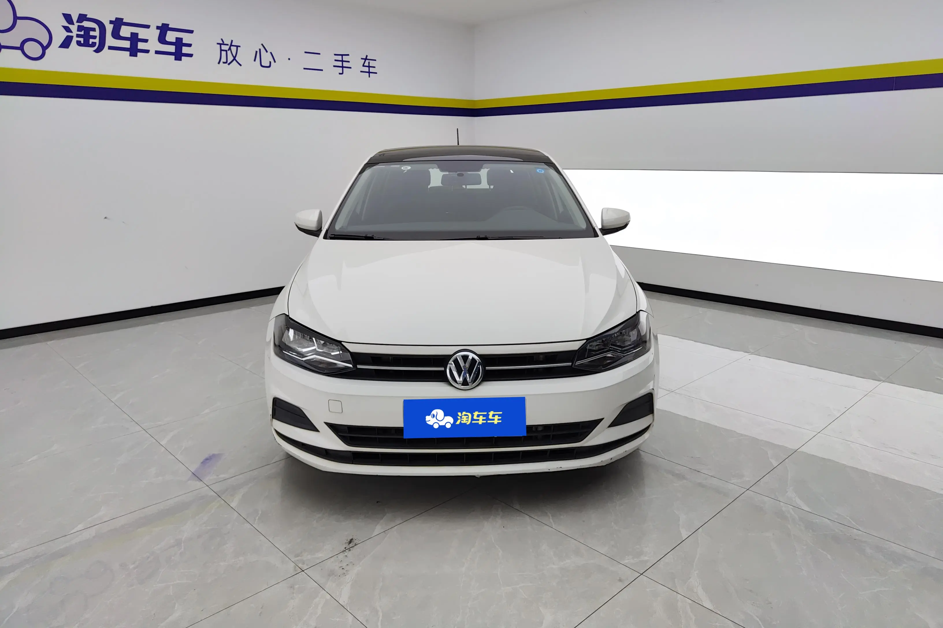 Volkswagen Polo  из Китая