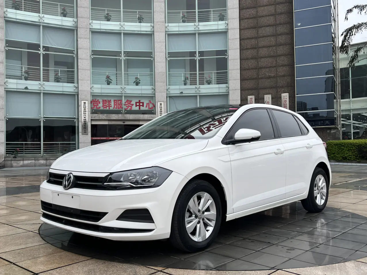 Volkswagen Polo  из Китая