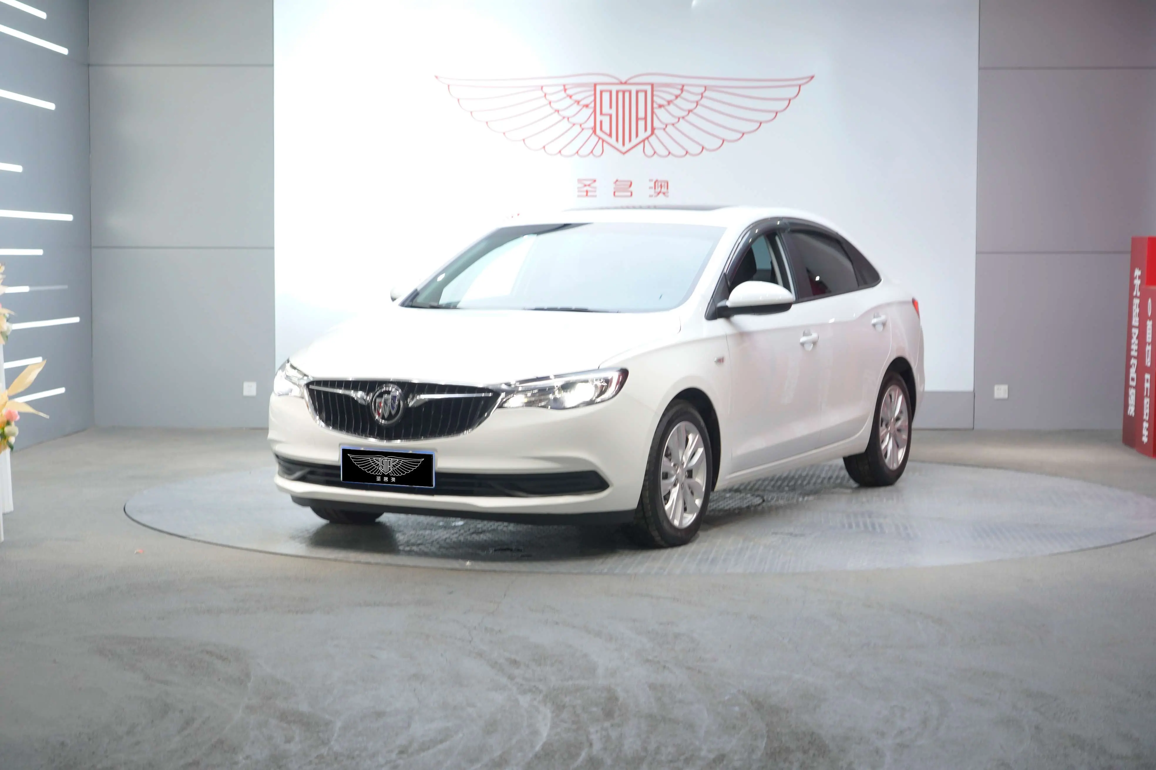 Buick Yinglang  из Китая