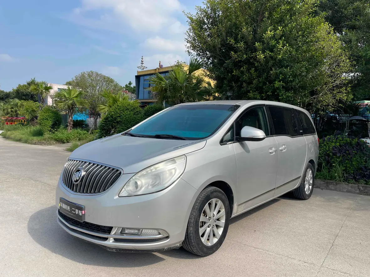 Buick GL8  из Китая