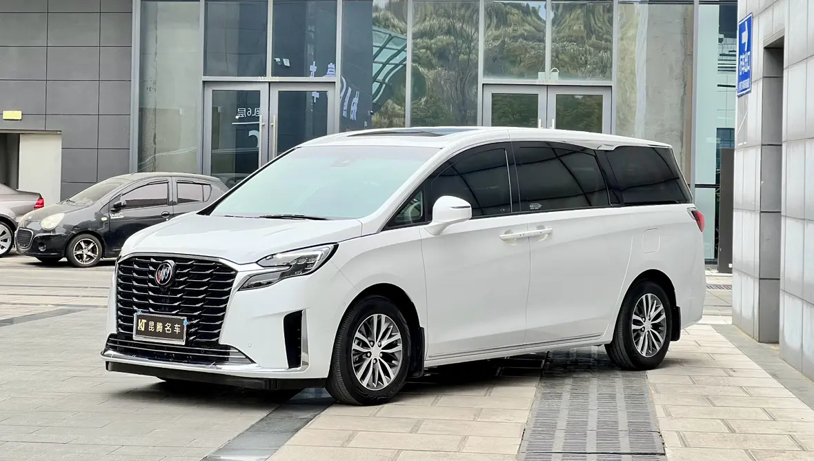 Buick GL8  из Китая