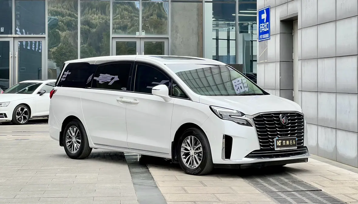 Buick GL8  из Китая