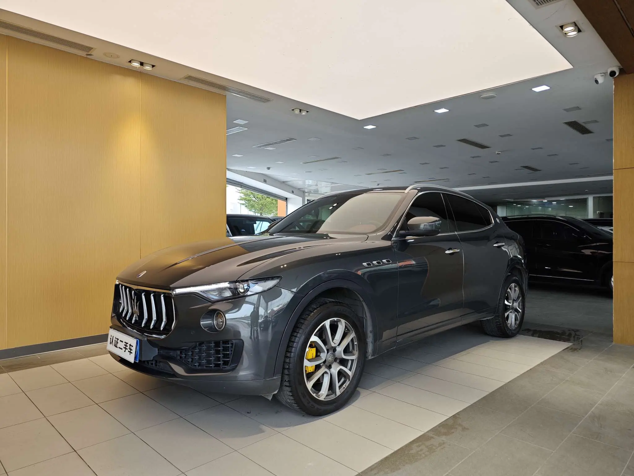 Maserati Levante  из Китая