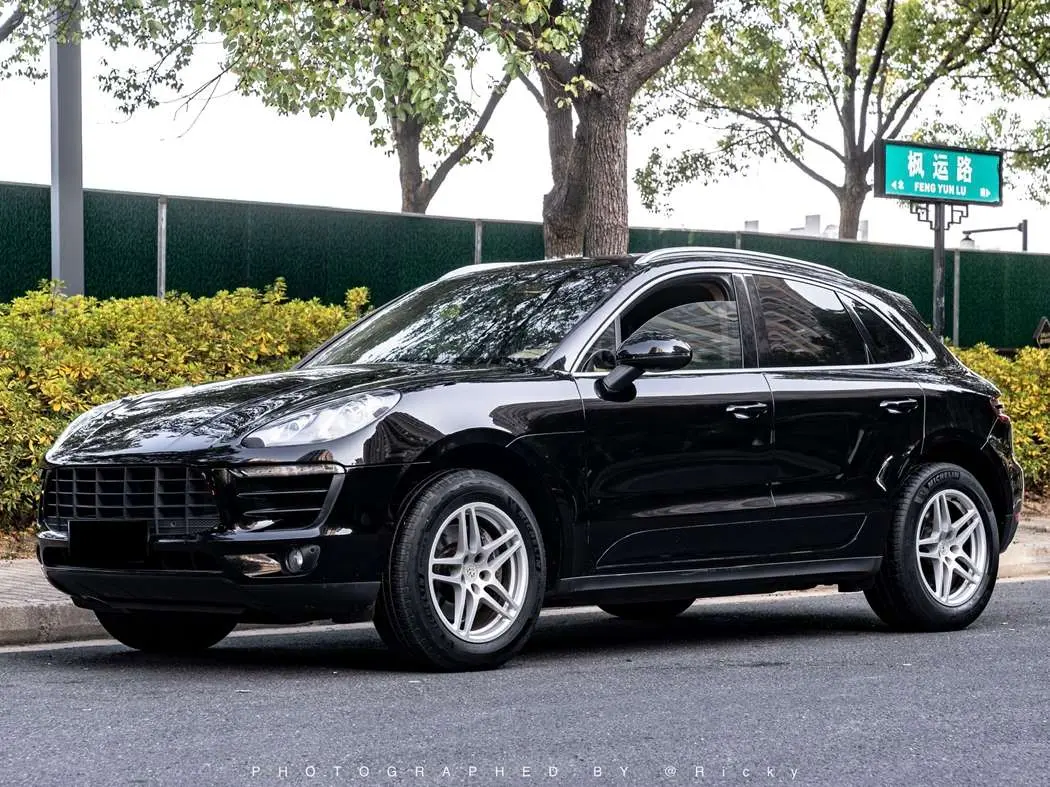 Porsche Macan  из Китая