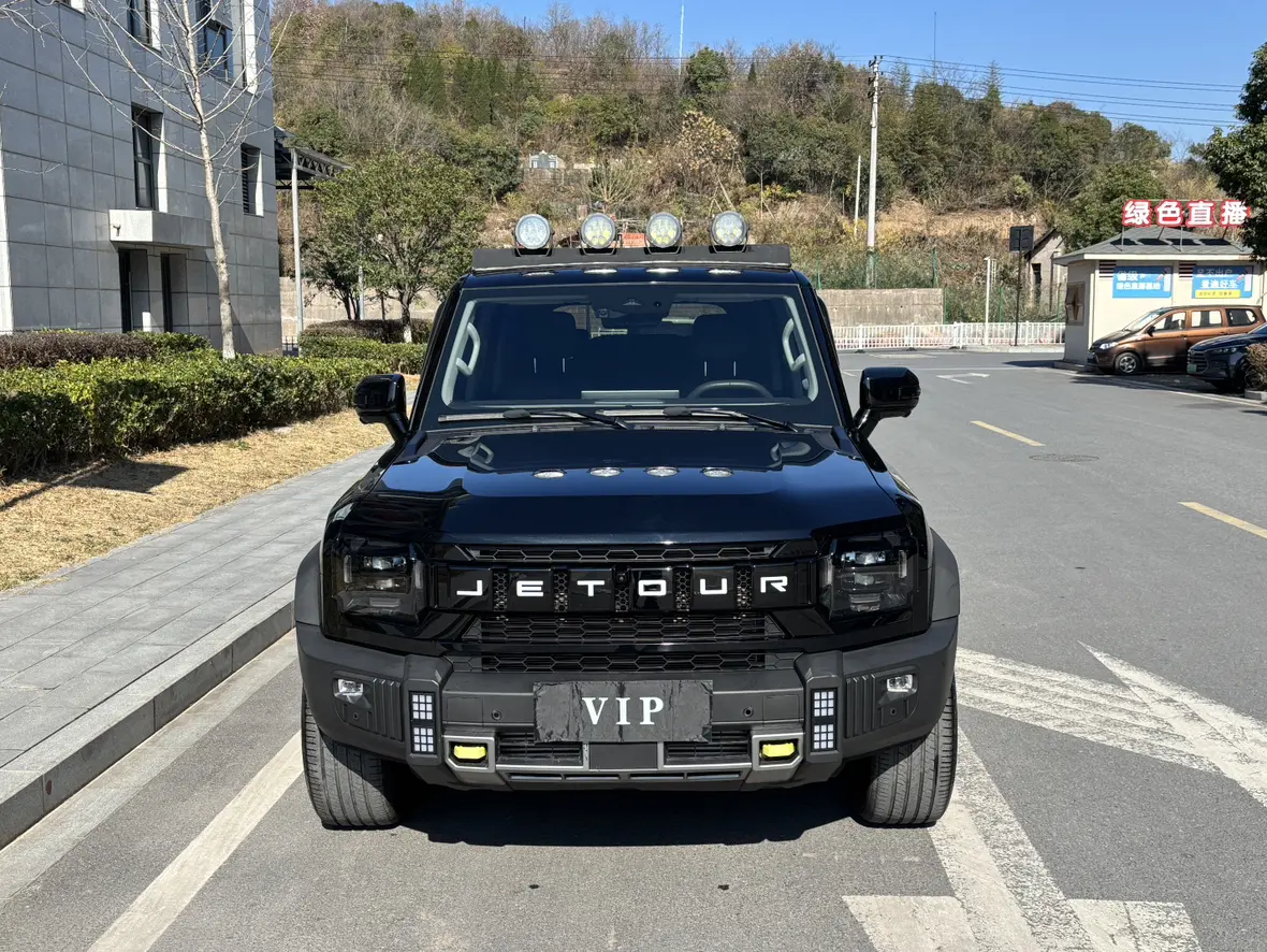 Jetour Jet Traveler  из Китая