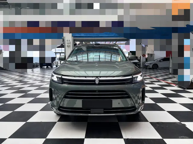 AITO M7 (Wenjie M7)  из Китая