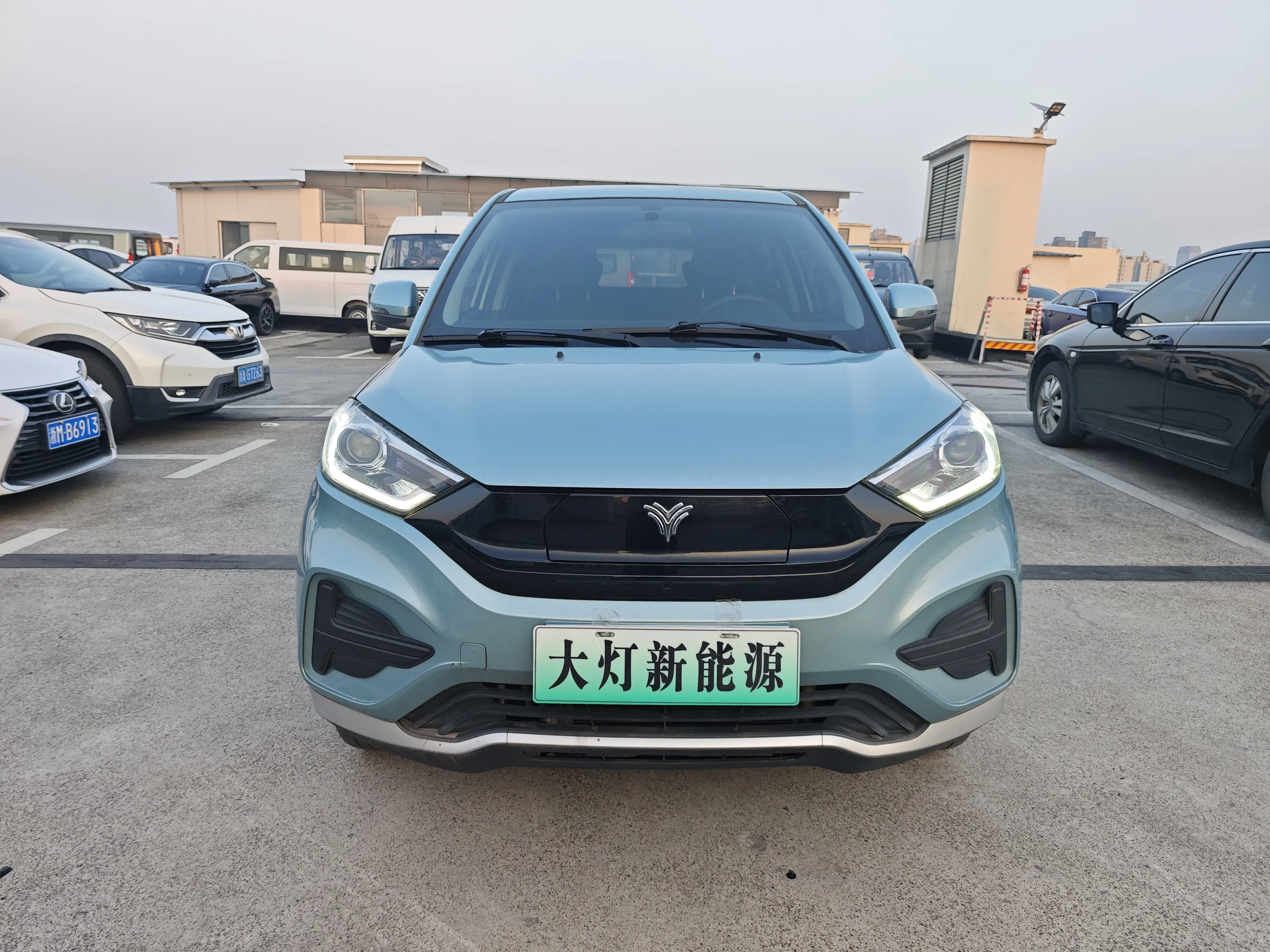 NETA Nezha N01  из Китая