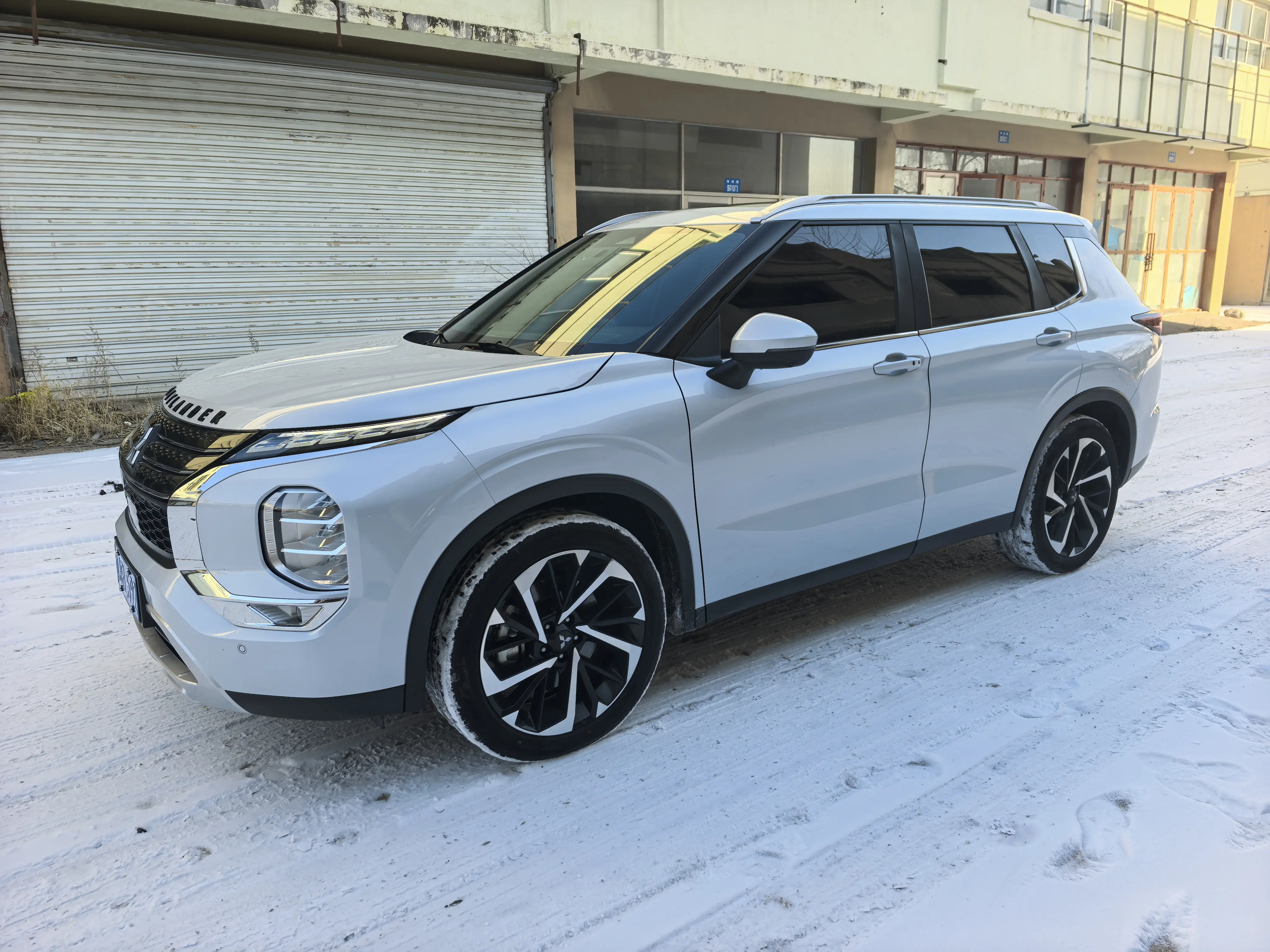 Mitsubishi Outlander  из Китая