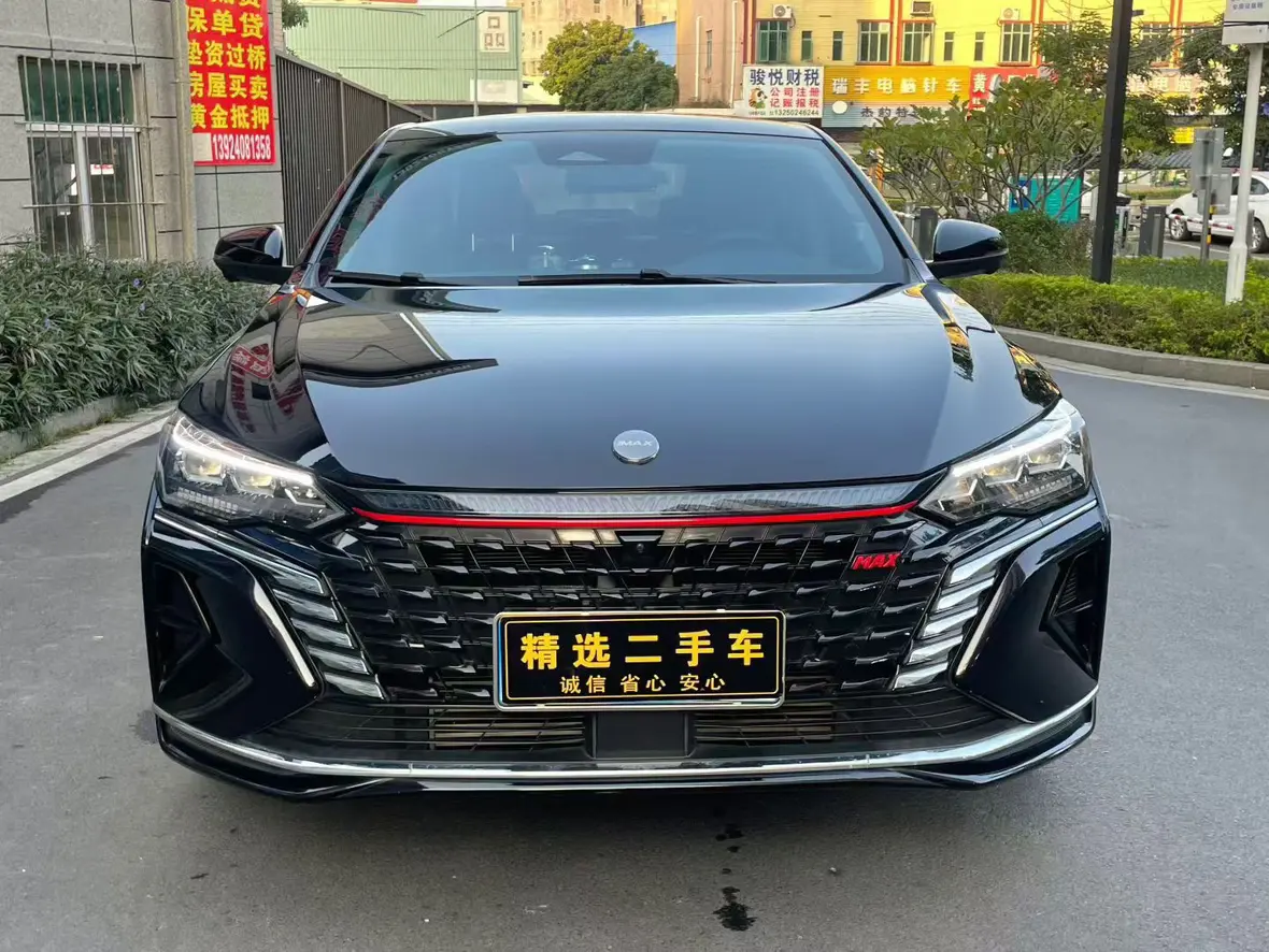 Dongfeng Yixuan MAX  из Китая