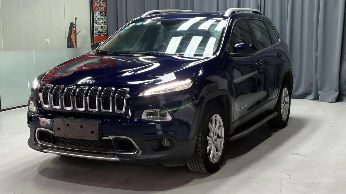 Jeep Cherokee  из Китая