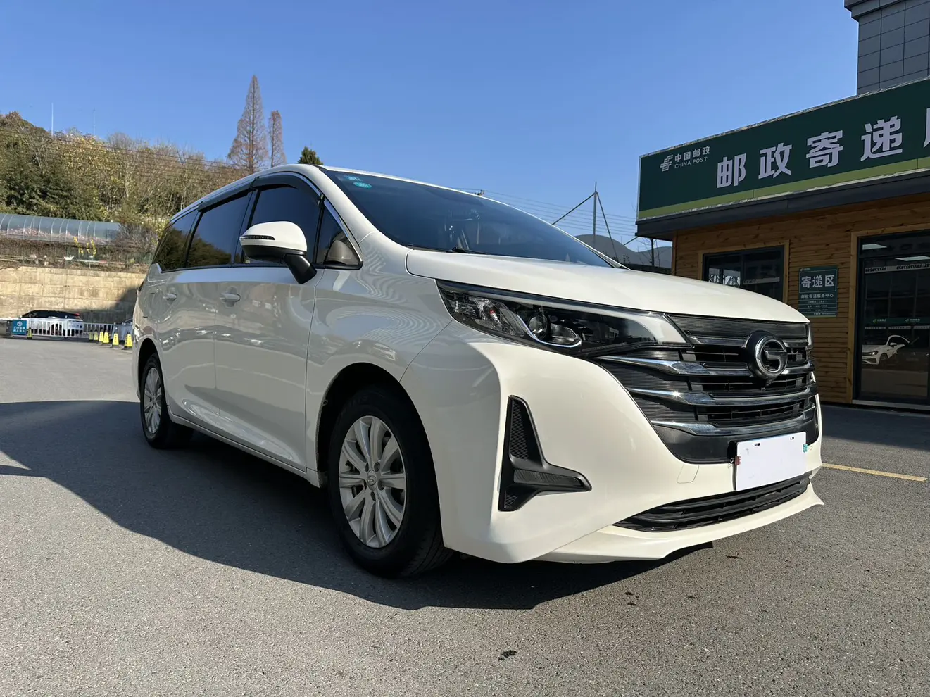 GAC Trumpchi M6  из Китая
