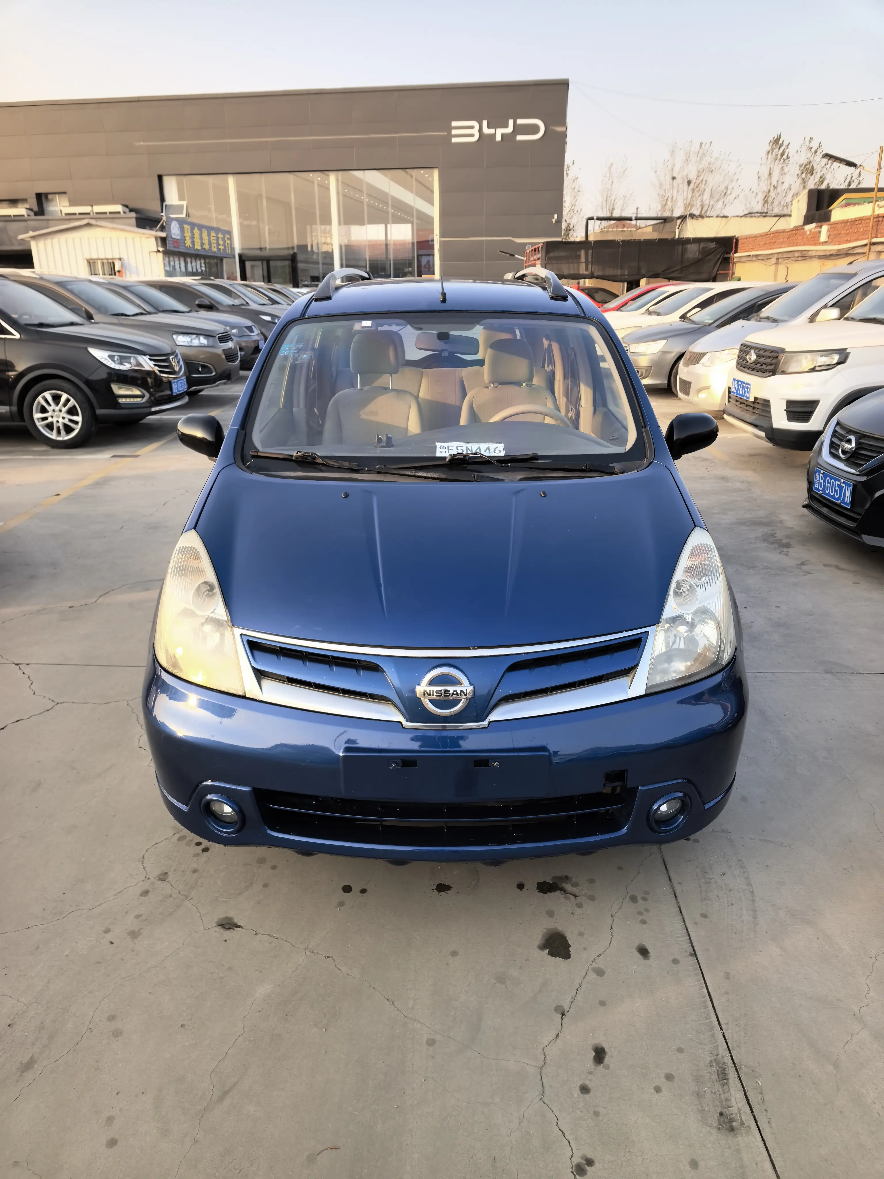 Nissan Li Wei  из Китая