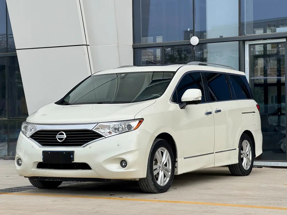 Nissan Nobleman  из Китая