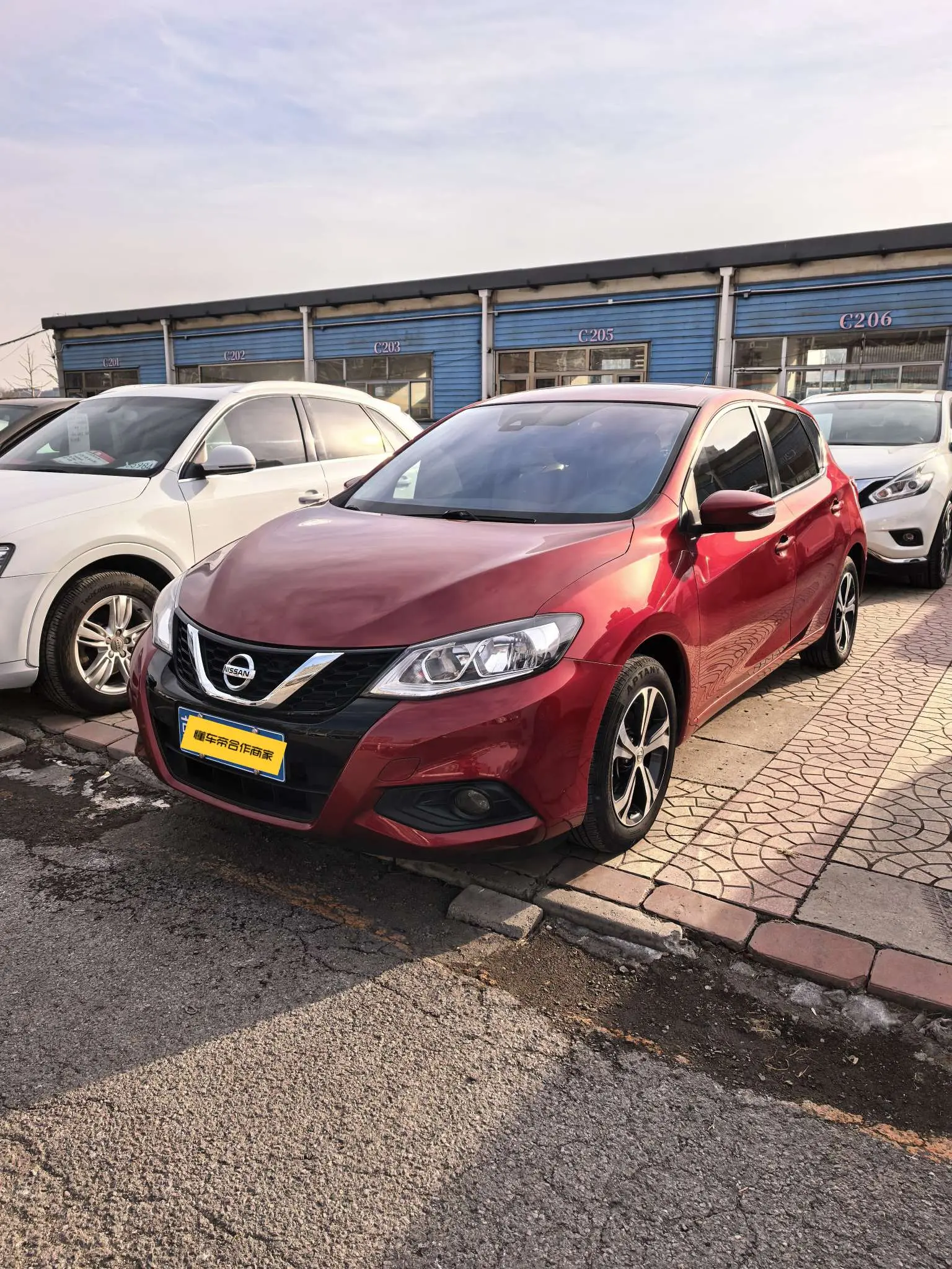 Nissan Tiida  из Китая