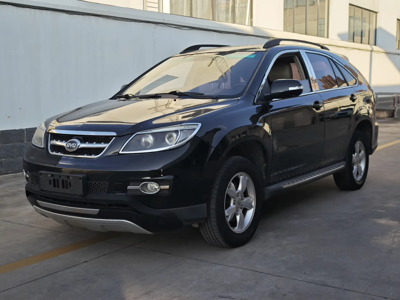 BYD S6  из Китая