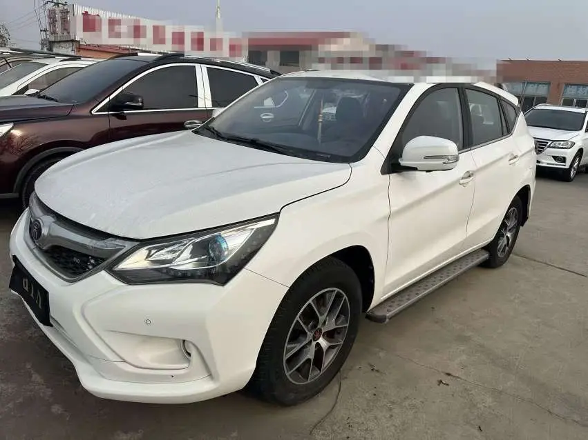 BYD Song  из Китая