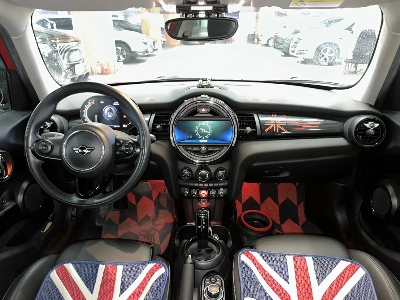 MINI 