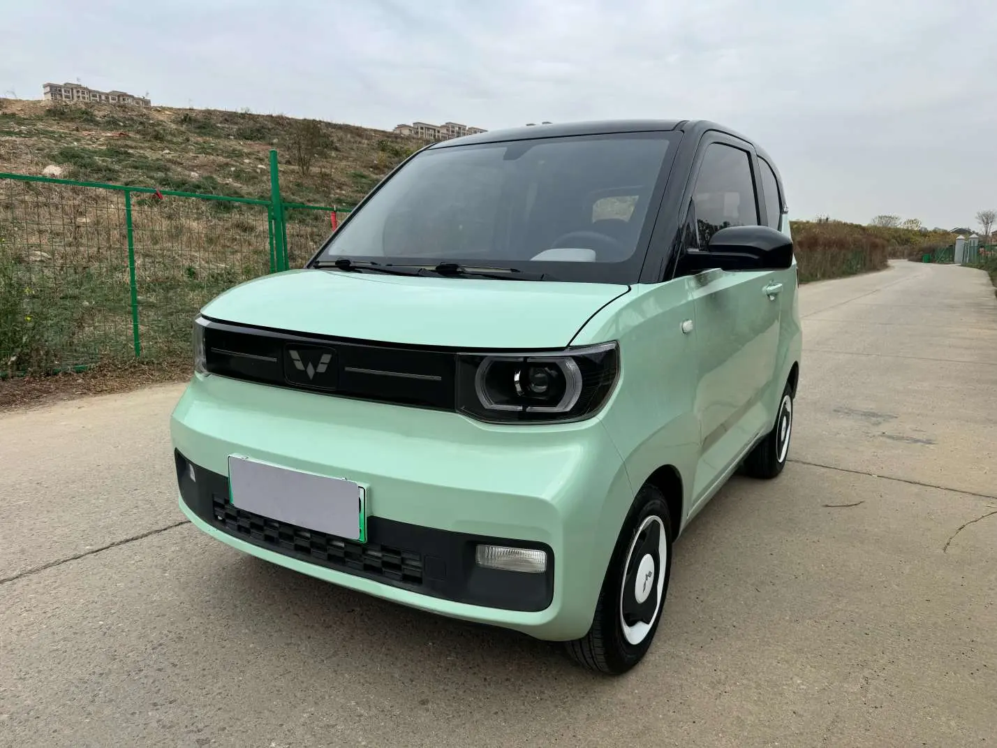 Wuling Hongguang MINIEV  из Китая