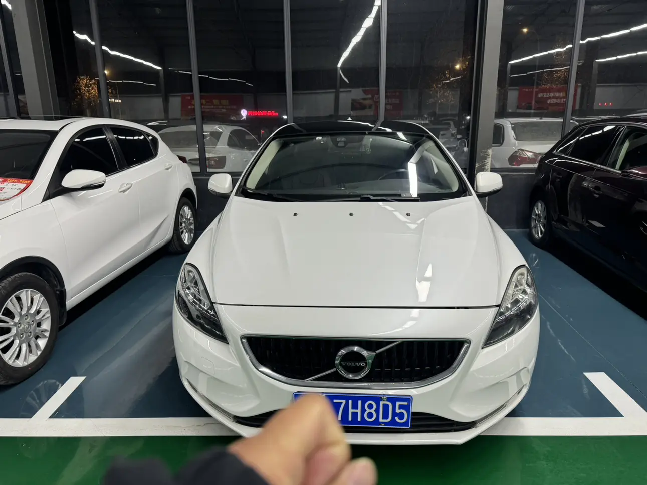 Volvo V40  из Китая