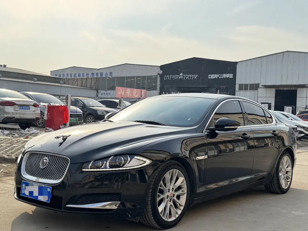 Jaguar XF  из Китая